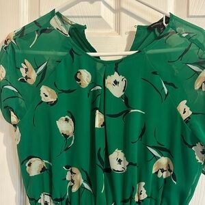 Floral, short sleeve, asymmetrical hem, Banana Republic dress. Size 6P.